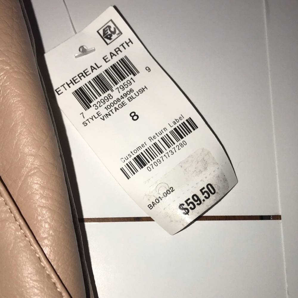 ❗️NWT❗️Bar III Faux Leather Blush Skirt - Picture 8 of 9